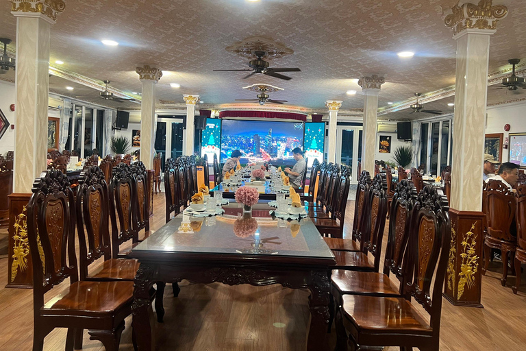 Ho Chi Minh: Water Puppet Show and Dinner Cruise (Max 11) Dinner on Cruise ONLY (With Guide, Pick-up & Drop-off)
