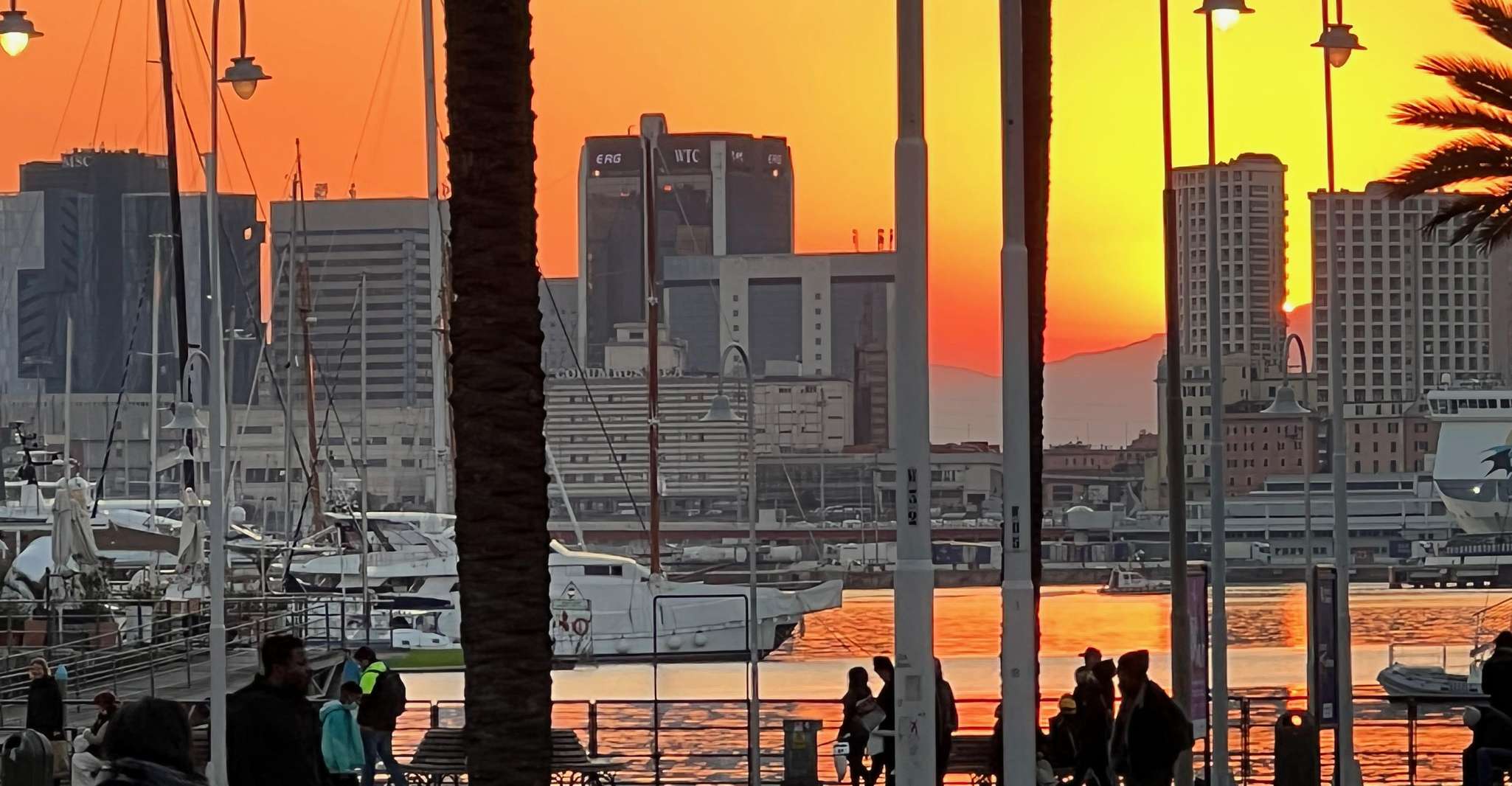 Visita della città di Genova e degustazione di Pesto. - Hizvo