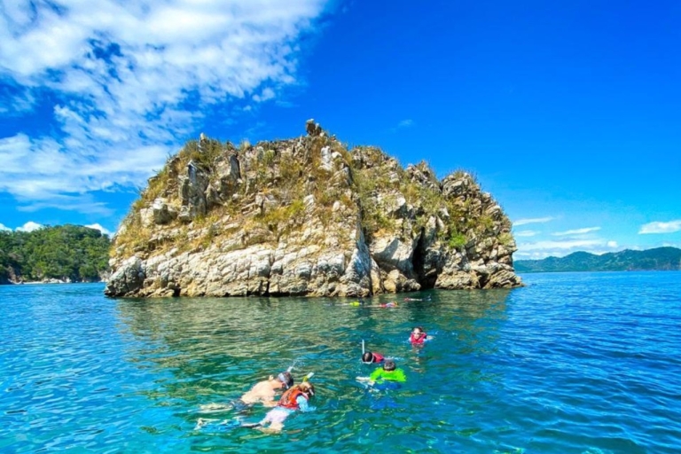 San José: Tortuga-eiland, snorkelen, lunch, transfer SJOTortuga-eiland vanaf onze privépier in Puntarenas