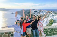 Santorini, Private Highlights Tour por Minibus - Housity
