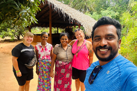 Vanuit Kandy: Sigiriya en Pidurangala Rots Tuk Tuk Safari