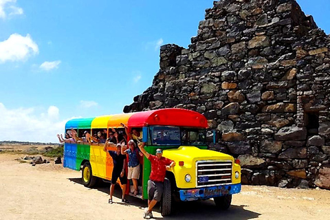 Aruba: Half Island Guided Bus Tour with Iconic Landmarks