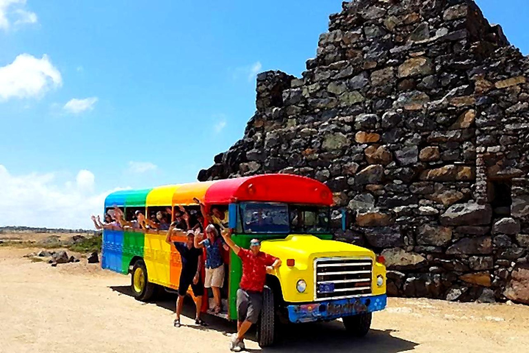 Aruba: Half Island Guided Bus Tour with Iconic Landmarks