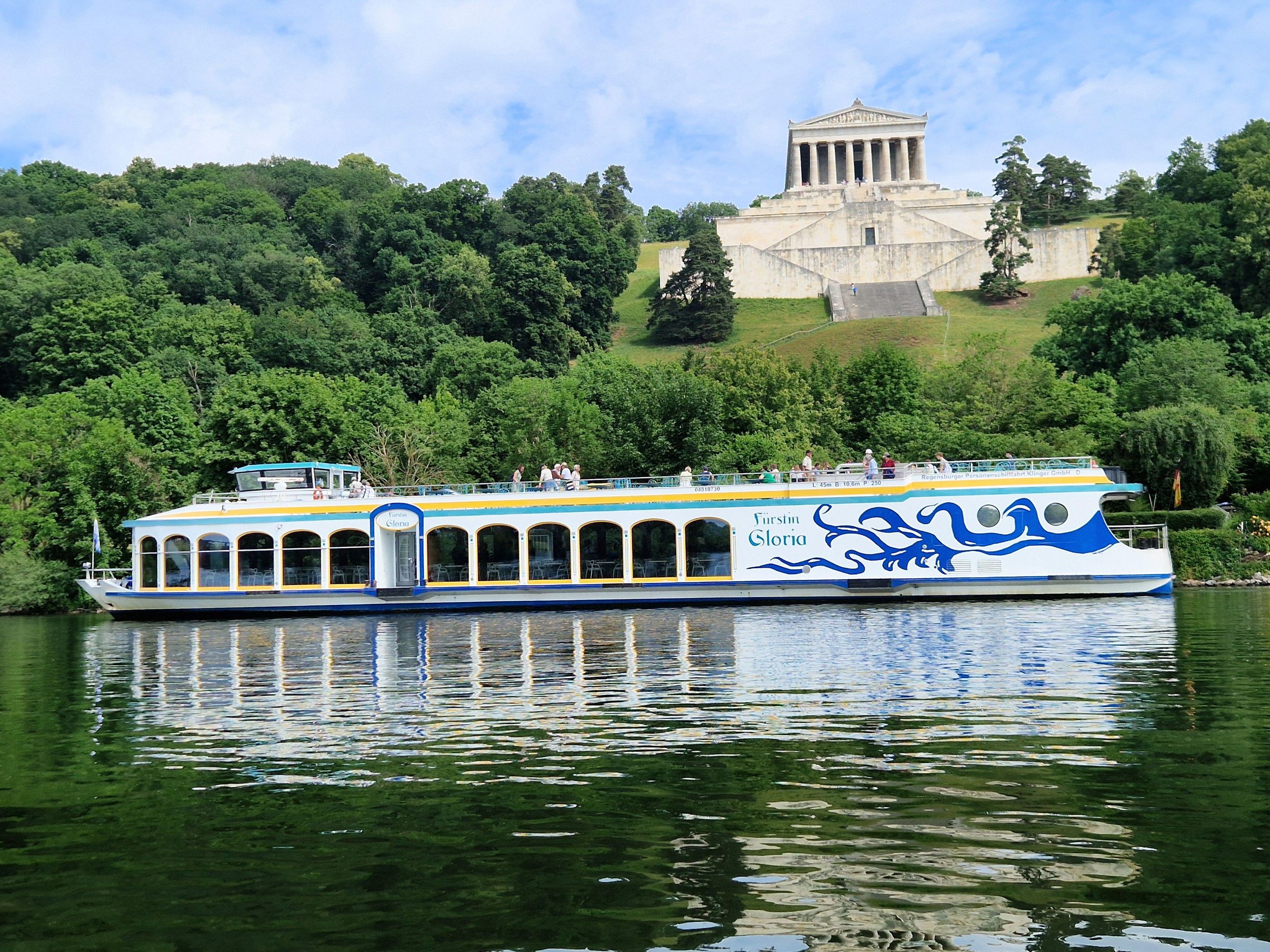 Regensburg: Klingers Sightseeing-Bootstour nach Walhalla