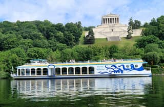 Regensburg: Klingers Sightseeing-Bootstour nach Walhalla