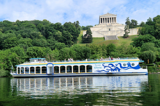 Regensburg: Klingers Sightseeing-Bootstour nach Walhalla