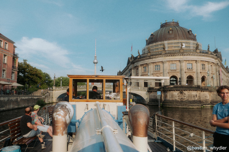 1h de croisière à Berlin à bord d&#039;un bateau à vapeur électrifié vieux de 140 ansLe vieux Berlin en bateau - 1h de croisière sur le plus vieux bateau de la ville