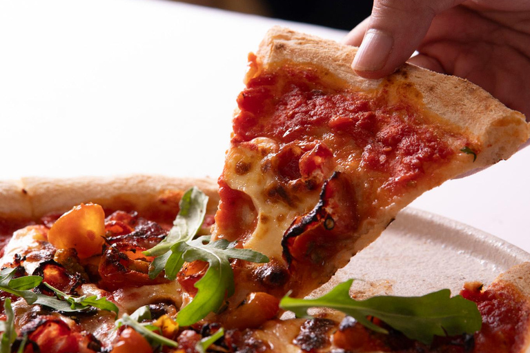 Discover a pizza experience with a flavorful Asian twist