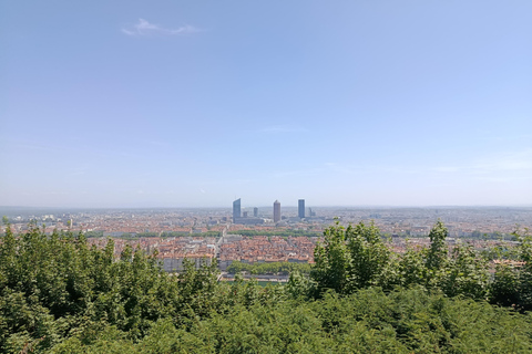 Lugdunum: Lyon, a Roman Colony Lugdunum: Lyon, a Roman colony