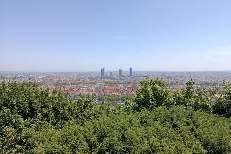 Lugdunum: Lyon, a Roman Colony Lugdunum: Lyon, a Roman colony