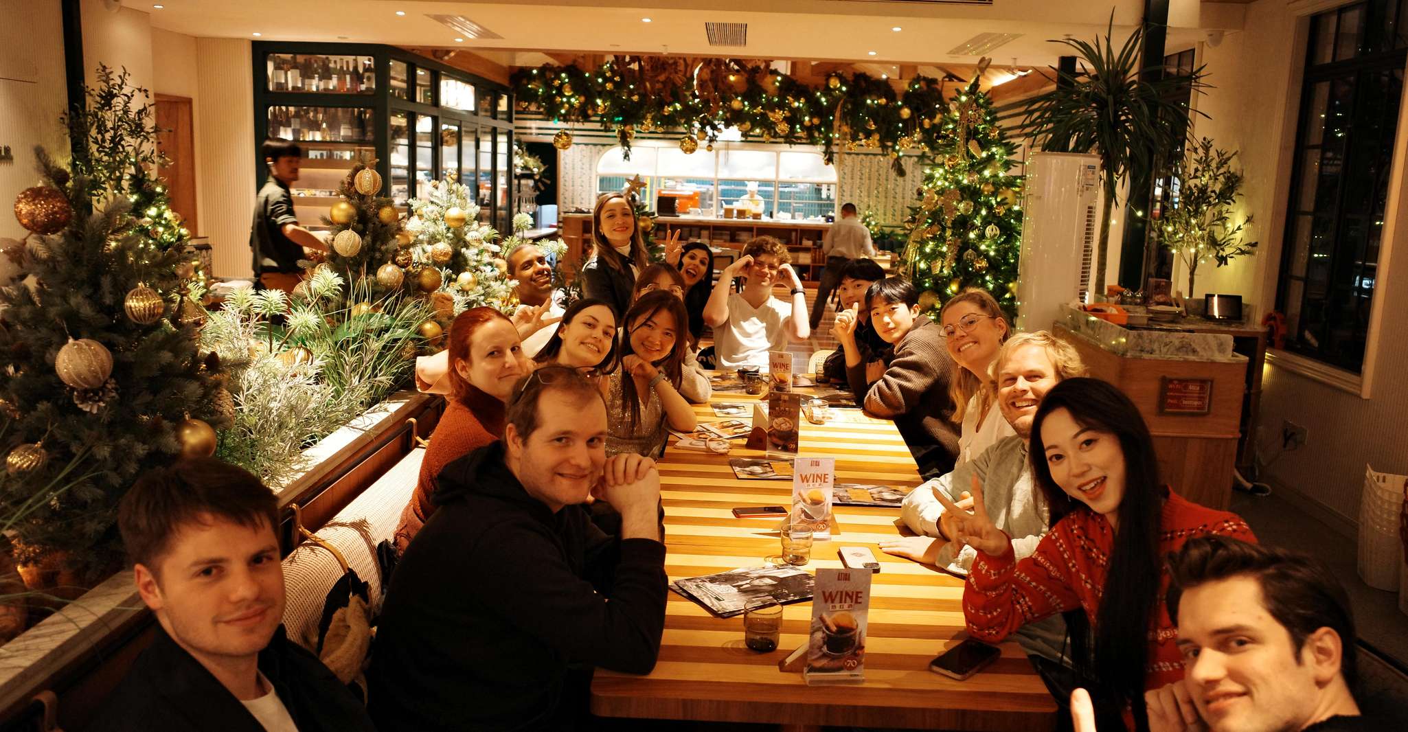 Shanghai: Bar Hopping Tour photo 6