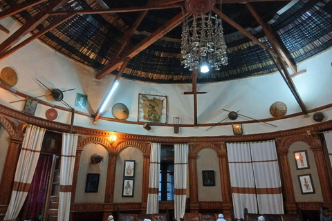 Addis Ababa: Guided City Highlights Tour in English & French