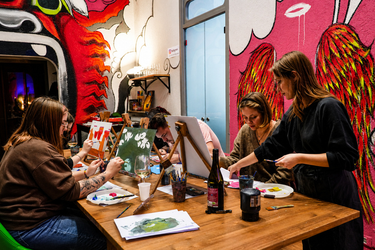 Rome: Afternoon Paint and Sip Experience in Piazza Navona