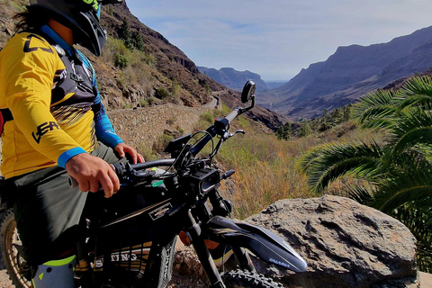 Maspalomas: begeleide offroad-tour op elektrische enduromotorenMaspalomas: Offroad-tour met gids op elektrische enduromotoren