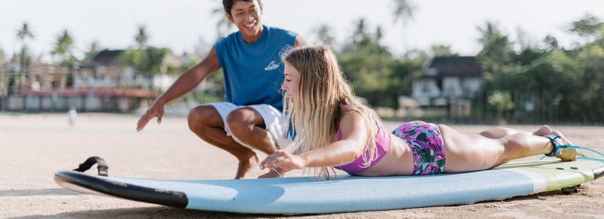 Khao Lak : expérience de surf en petit groupe d'une heure et demie