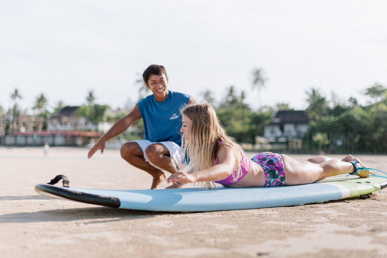 Khao Lak: Experiência de surf em pequenos grupos com duração de 1,5 horasExperiência de surf: aula de surf privada