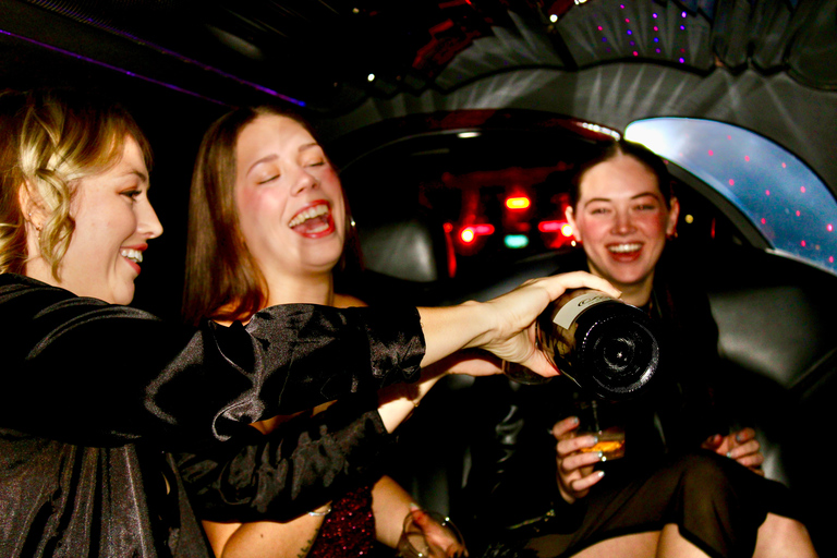 1.5 Hr Las Vegas Strip Limo Tour with Champagne and Photos 2 Hr Vegas Strip Party Bus Tour with Champagne and Photos