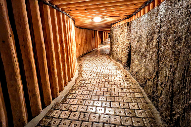 Krakow: Wieliczka Salt Mine Guided Tour