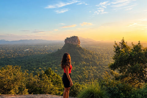 Sigiriya: Pidurangala Rock Sunrise / Sunset Hike with Pickup Sigiriya: Sunrise or Sunset Lion Rock Guided Climb