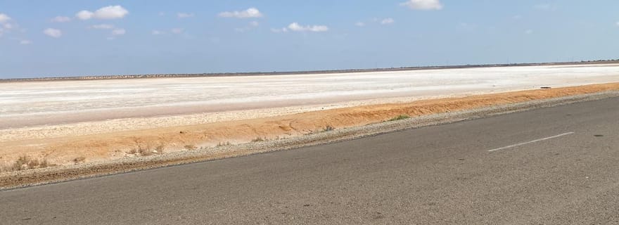 Sunset & Star Wars tour a l’oasis de Ksar ghilane en 4*4