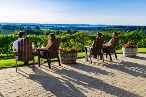 Traverse City: 5-Hour Old Mission Peninsula Wine Tour