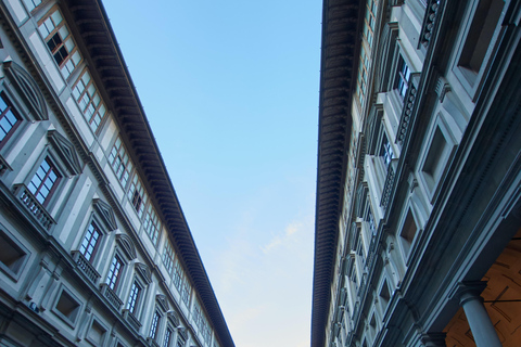 Firenze: Tour guidato per piccoli gruppi della Galleria degli Uffizi con bigliettoVisita guidata italiana