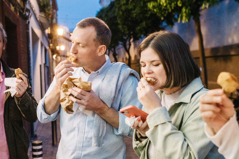 إشبيلية: جولة التاباس المسائية في حي ترياناإشبيلية: جولة مسائية لتناول المقبلات في حي تريانا