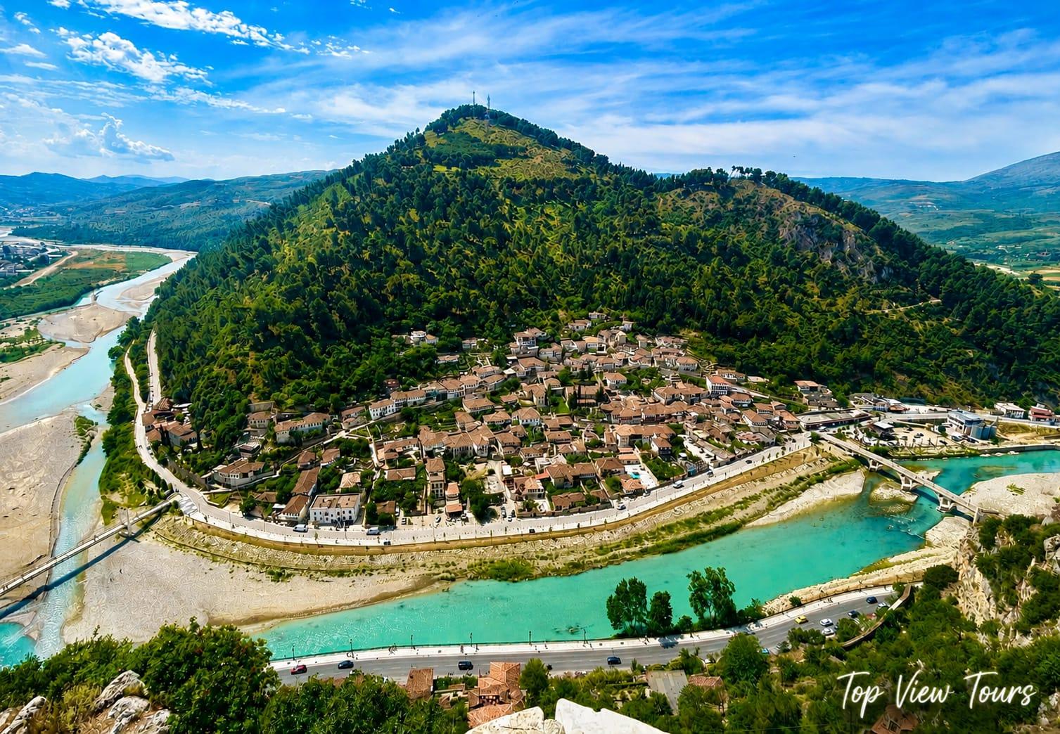 Ab Durrës/Golem: Berat, UNESCO-Weltkulturerbe und lokale Speisen