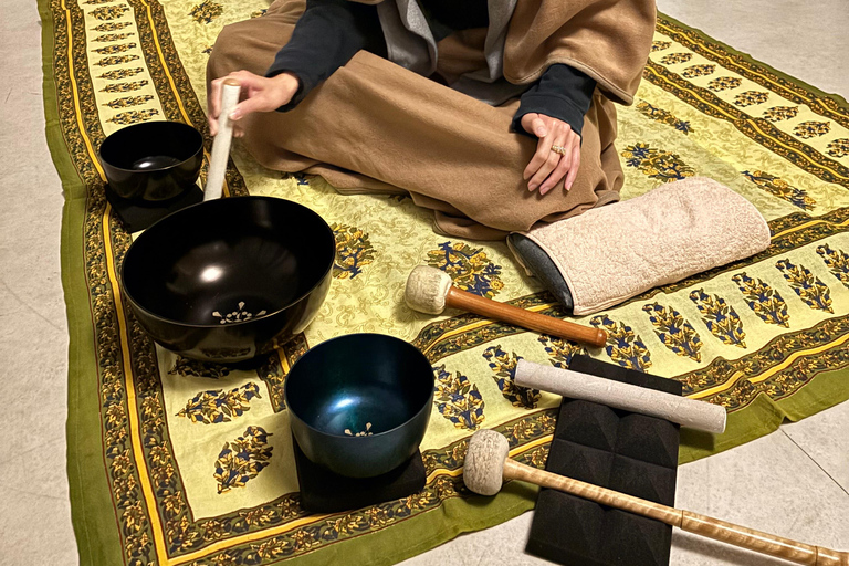 Kyoto: 1.5 hours Private Japanese Sound Bath Experience