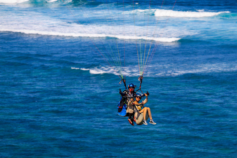 Bali: Nusa Dua Tandem Paragliding with Certified Pilot Tandem Paragliding For Indonesia Nationality/KITAS Holders