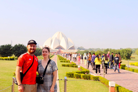 From New Delhi: Golden Triangle Tour with Ranthambore SafariFrom Delhi: Golden Triangle Private Tour with Taj Mahal