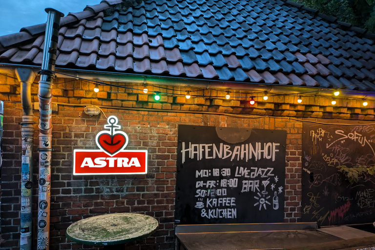 Stand-up Comedy Show Q-Bar Hamburg-Eimsbüttel June 4 Stand-up comedy show Q-Bar Hamburg-Eimsbüttel June 4