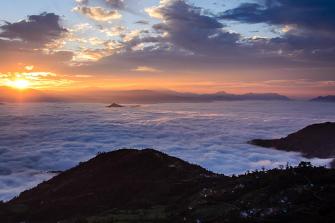 Kathmandu: Nagarkot Sunrise View private Tour and Hike