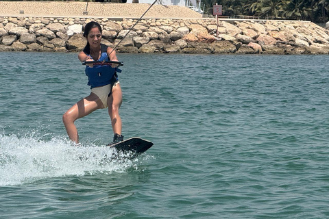 Salalah: Surfboarding Experience