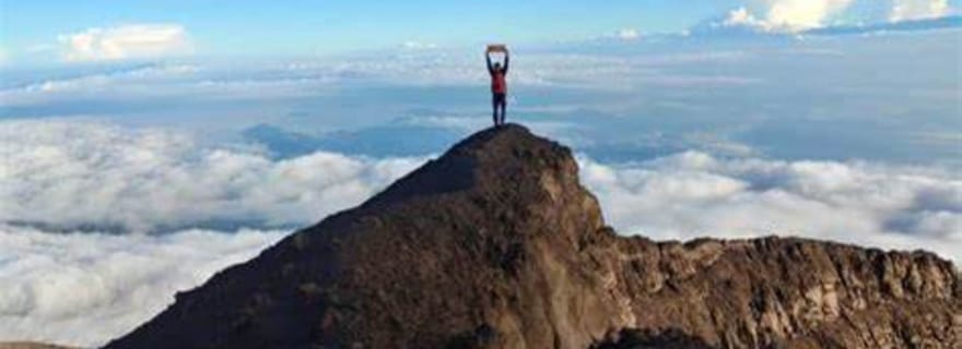Aventure ultime à Fogo : randonnée sur le volcan Pico Grande (2 826 m)