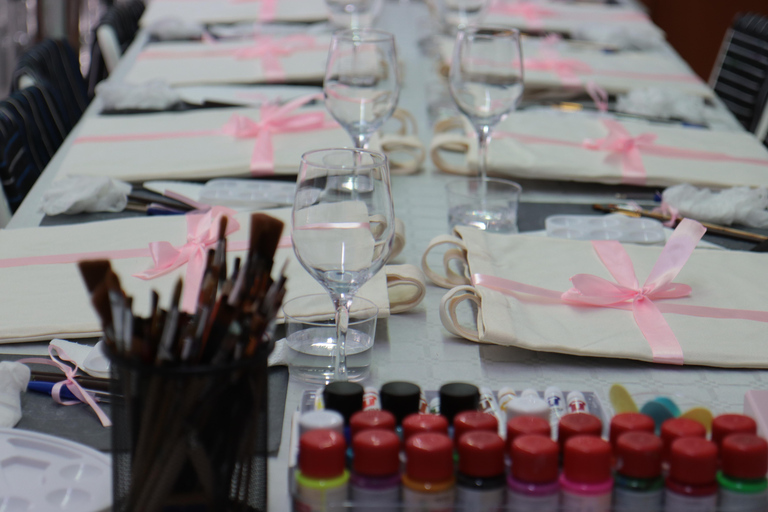 Alicante: Design Your Own Tote Bag Art Workshop