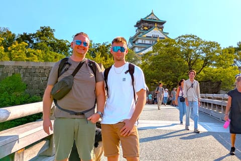 Osaka: Osaka Castle & Historical Museum Guided Tour - 2026