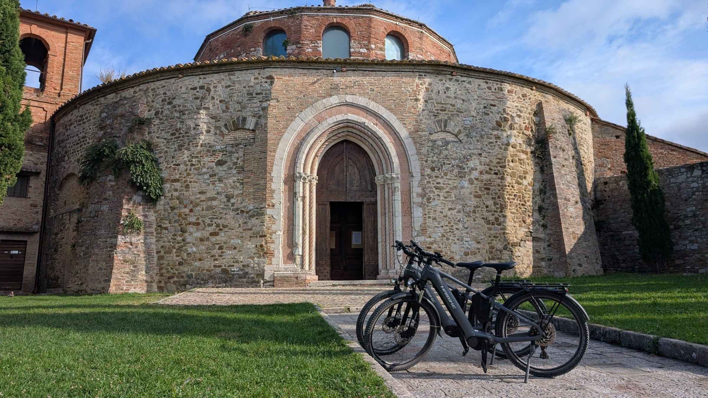 Perúgia: Excursão de Bicicleta Elétrica pelo Centro Histórico3 horas4.5