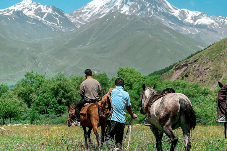 Paardrijden in Kazbegi, Sno Valley