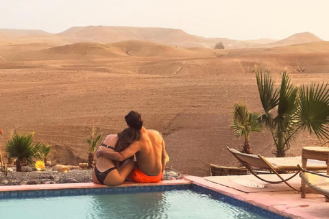 Cena magica nel deserto di Agafay con trasporto da Marrakech