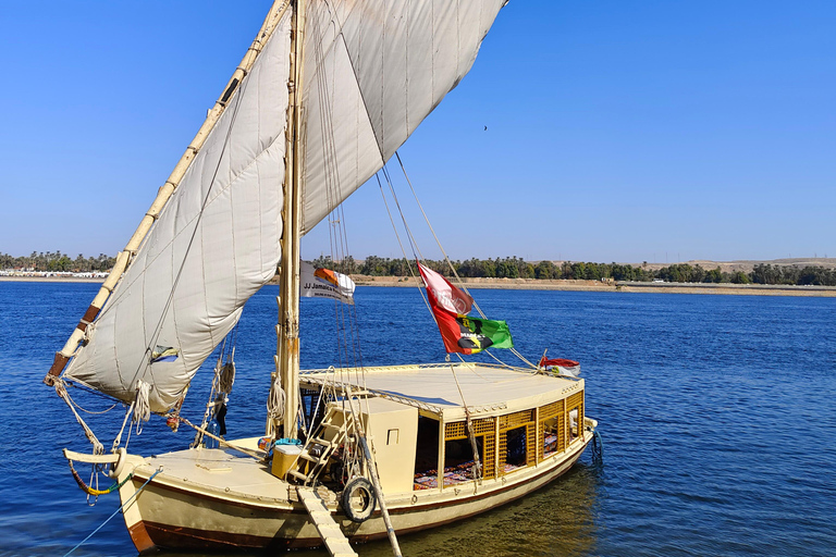 Aswan to Luxor: 3-Nights Felucca Sail to El Silsila, Luxor