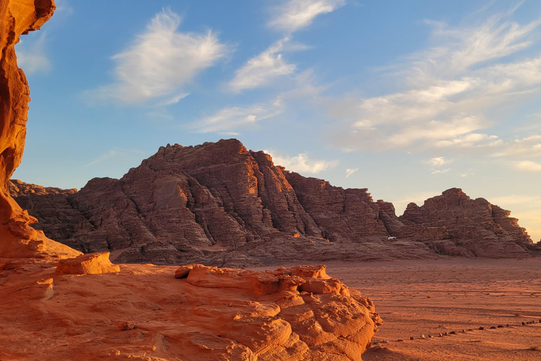 Wadi Rum: Jeep Tour with Bedouin Camp Overnight Stay