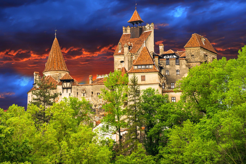 Bukarest - en dag Peles slott, Bran slott och Brasov dagsutflykt