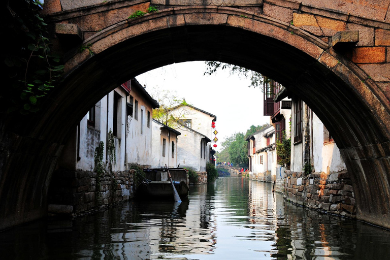 Kunshan Exclusive: Water Town Heritage & Robot Private Tour