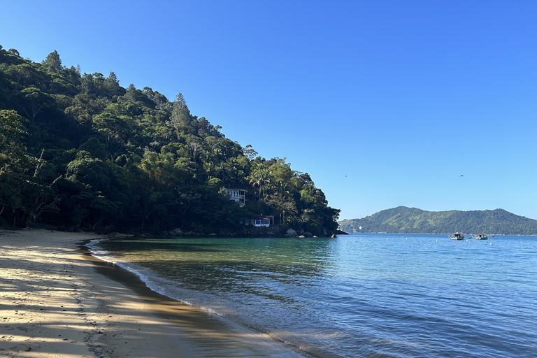 Ubatuba – Trilha Gruta do Pirata