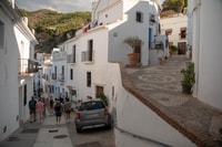 Torremolinos/Benalmadena, Nerja Caves Tour with Frigiliana - Housity