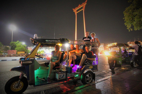 Tokyo: Private Tuk-Tuk Tour with Driver and Photos