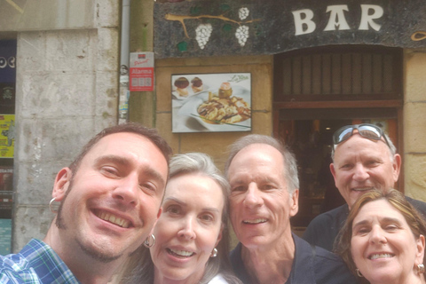 San Sebastián: Old Town Gourmet Pintxo Tour with Drinks San Sebastián: Old Town Guided Pintxo Tour with Drinks