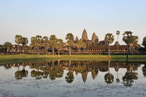 Angkor Wat, Bayon, Ta Prom and Banteay Srey Sunrise Tour