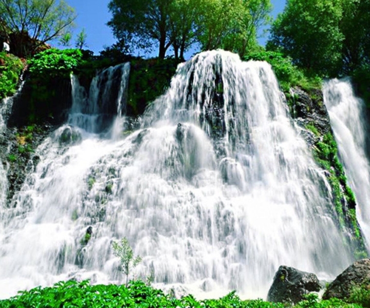 Individual tour to Areni, Noravank, Shaki waterfall, Tatev.